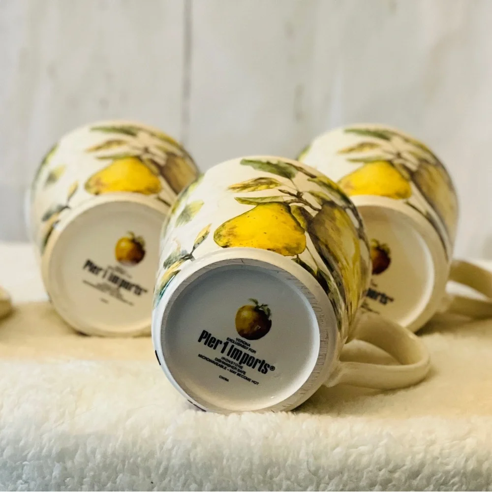 Pier 1 Imports Verona Fruit Motif 16oz Mug Pears and Figs